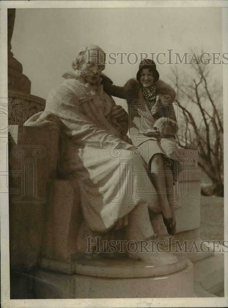 1930 Press Photo Ms.May Alexander, Capital Flapper at Potomac Park, Washington.