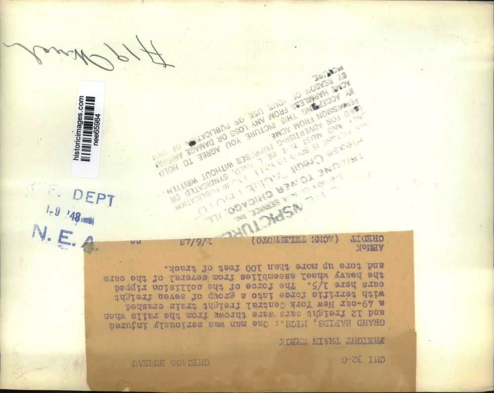 1948 Press Photo Freight Train Wreck Grand Rapids, Michigan - nee65984