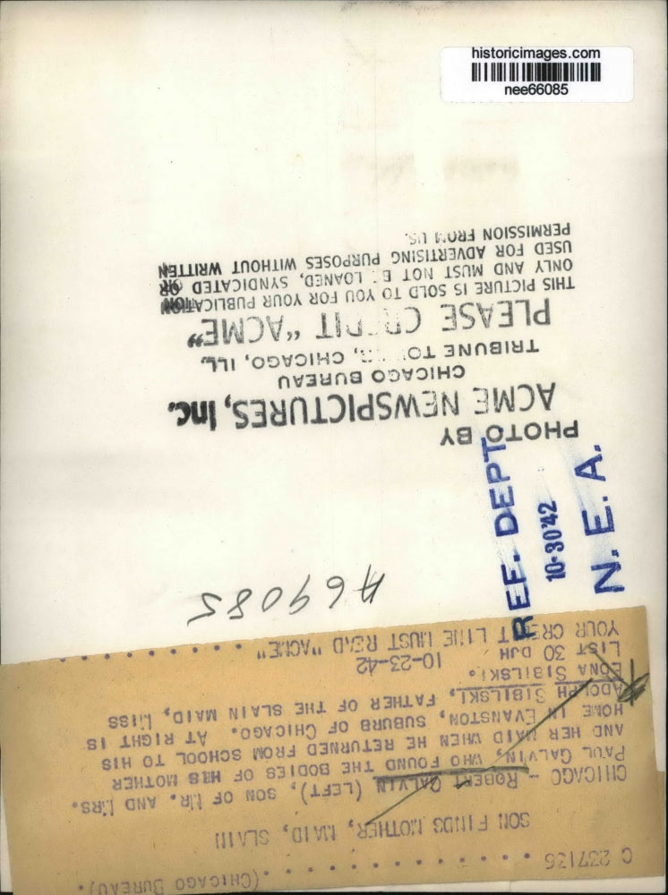 1942 Press Photo Robert Galvin who found the bodies of his family and maid