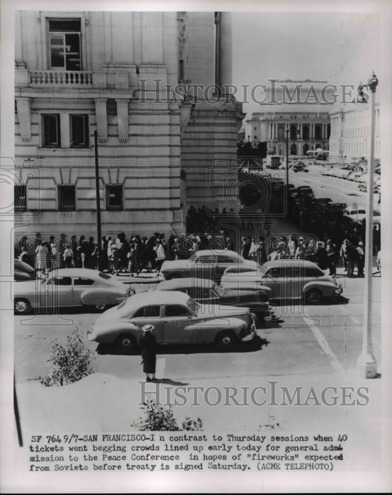 1951 Press Photo 40 Tickets to Peace Conference As Crowd Line Up for Them