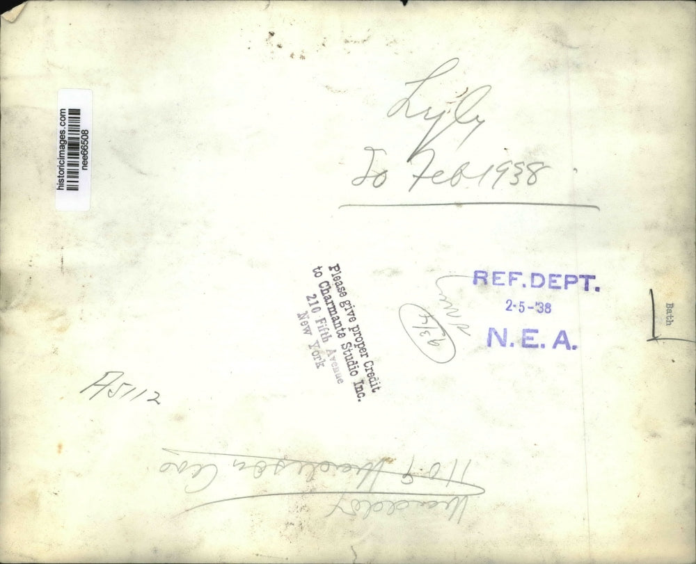 1938 Press Photo Bubble Bath - nee66508