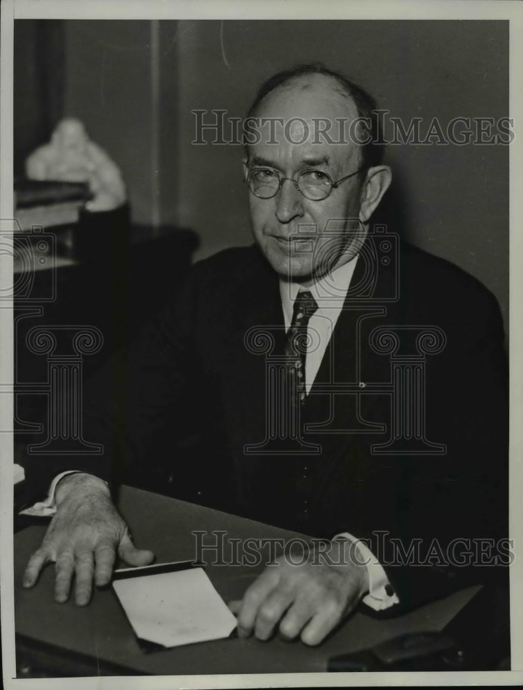 1934 Press Photo Surgeon Wins Herg Medal Dr. Miley Wesson - nee66789