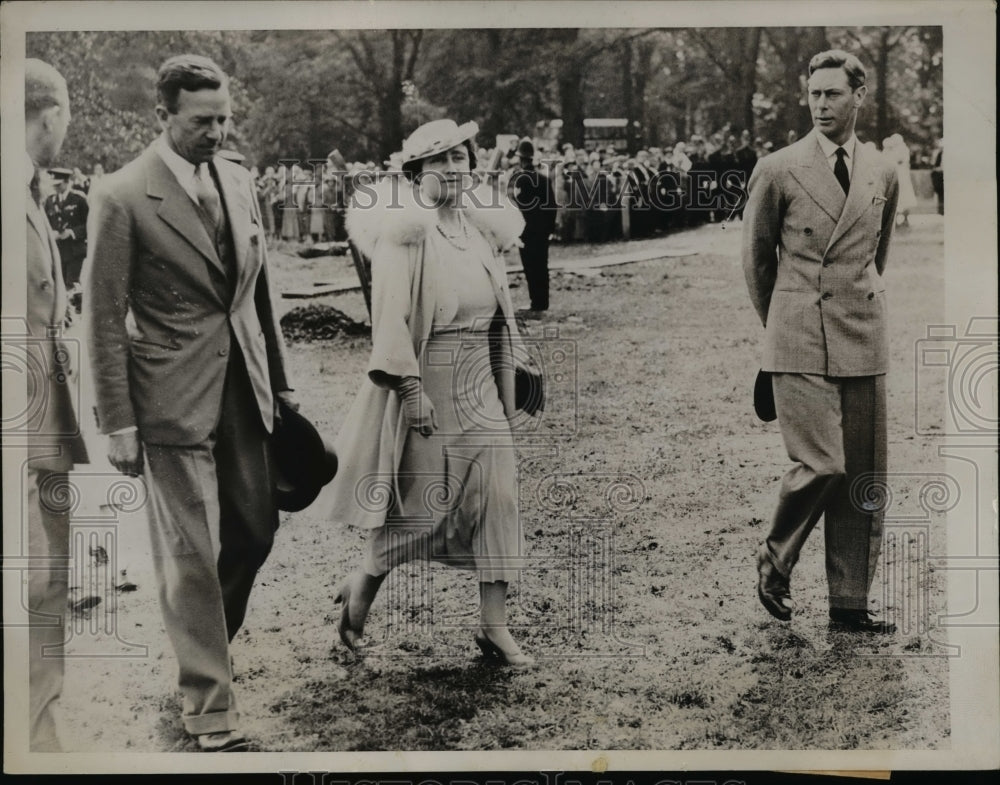 1937 Press Photo King George and Queen Elizabeth at Great Windsor Park.- Historic Images