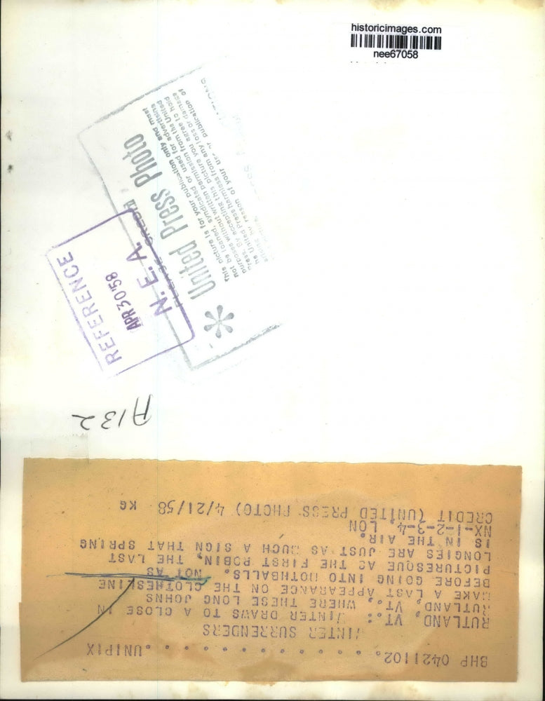 1958 Press Photo Rutland Vt Winter draws to close as long johns make last wash.