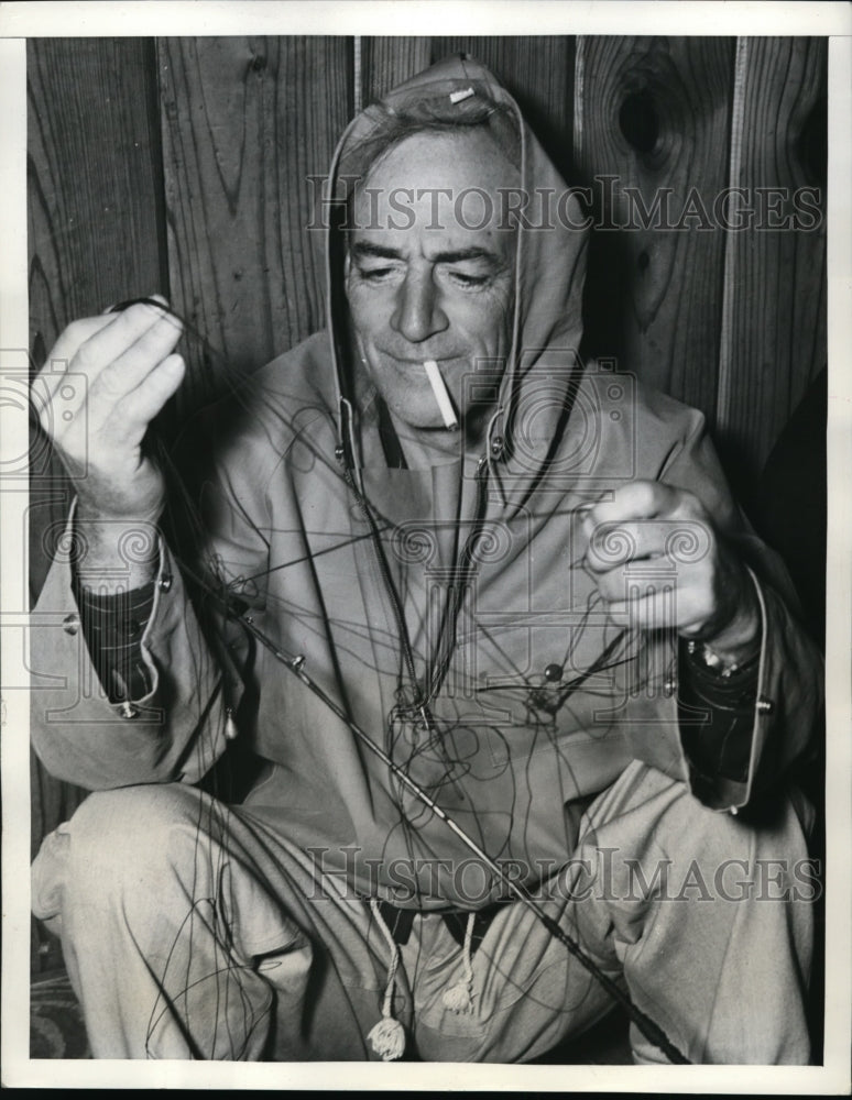 1941 Press Photo Fort Worth Texas, Walter Clark, Fisherman - nee67731