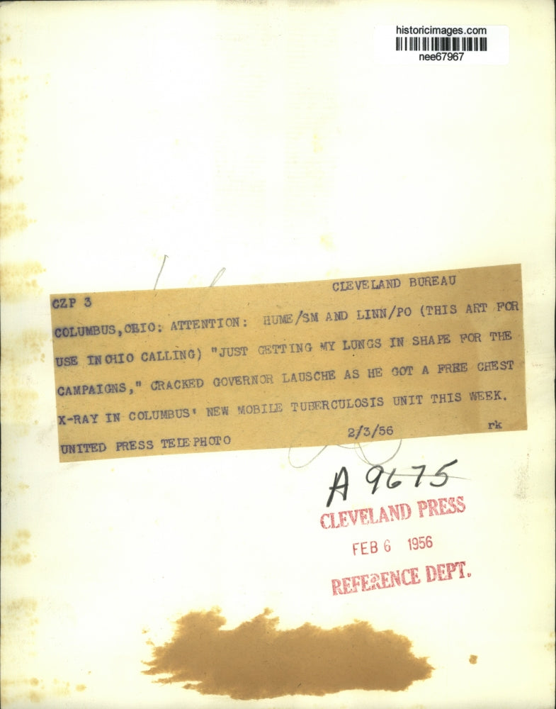 1956 Press Photo Governor Frank Lausche gets chest Xray - nee67967