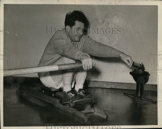 1942 Press Photo Mayor Frank Lausche - nee68528