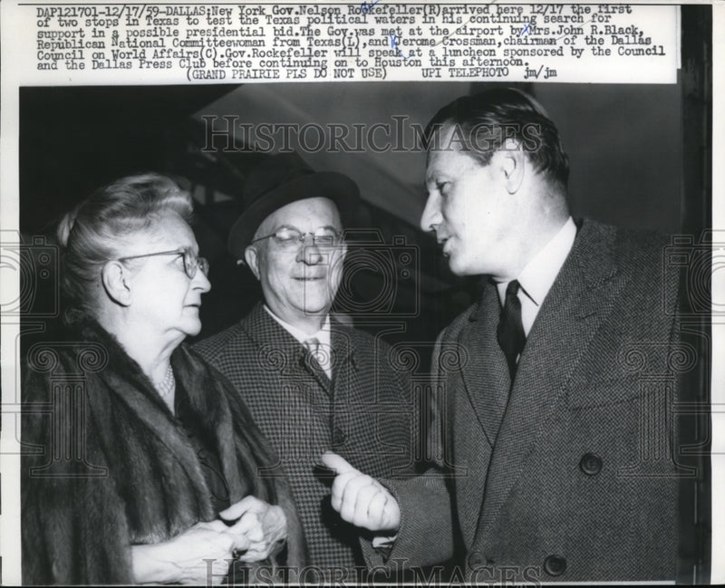Load image into Gallery viewer, 1959 Press Photo NY Gov Nelson stops in TX to gain support for presidential bid
