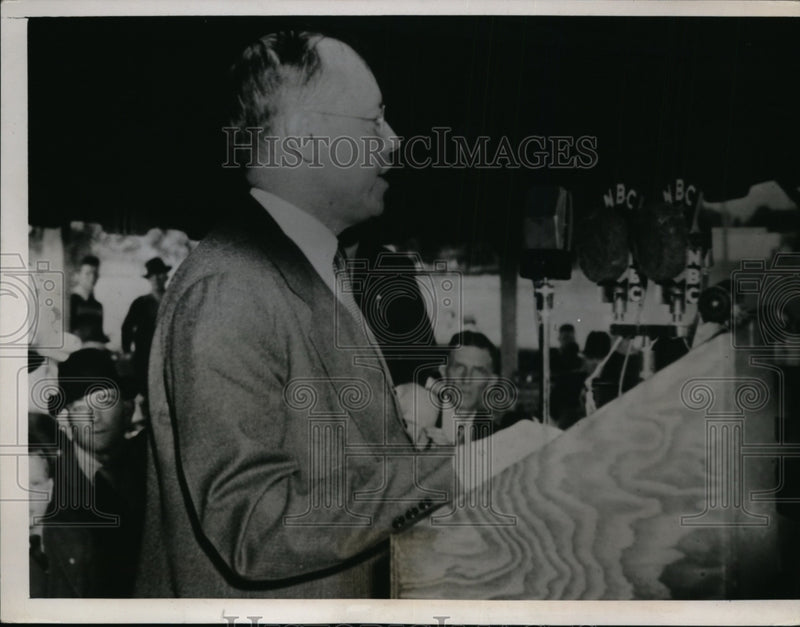 Load image into Gallery viewer, 1939 Press Photo Sen.Robert Taft of Ohio speaks at Four State Republic Rally
