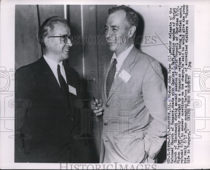 Load image into Gallery viewer, 1954 Press Photo Bishop John Peter with Charles F Taft during second session.
