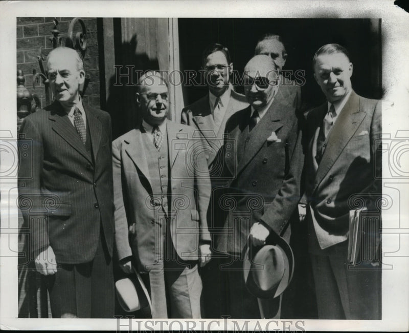 Load image into Gallery viewer, 1949 Press Photo London England, Sir Stafford Cripps, John Snyder, Lewis Douglas
