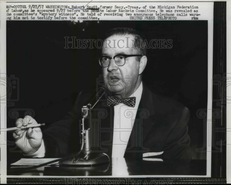 Load image into Gallery viewer, 1957 Press Photo Robert Scott testifies before Senate Labor Rackets Committee
