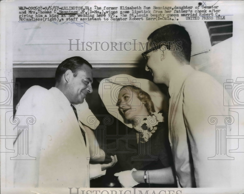 1957 Press Photo Elizabeth Sue Hennings, Sen. and Mrs. Thomas C. Hennings Jr.