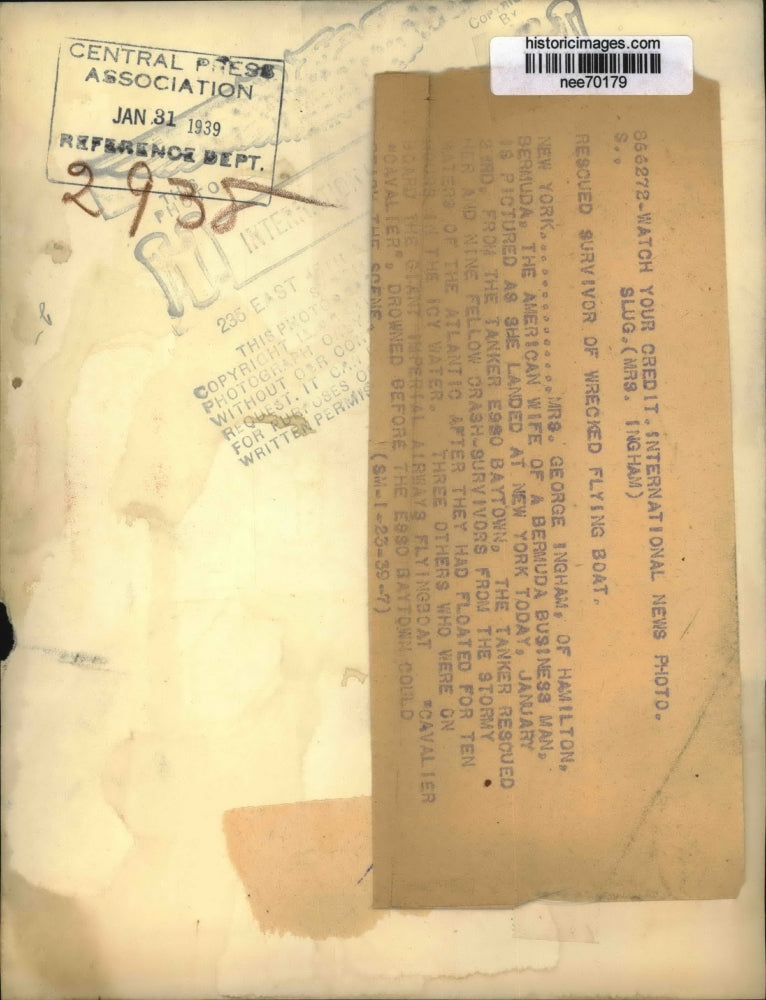 1939 Press Photo Mrs George Ingham after being rescued from a flying boat