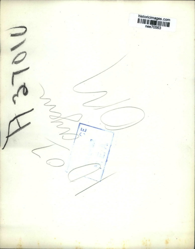 1948 Press Photo Senator Robert Taft reads on New Hampshire Voting in Dallas, TX