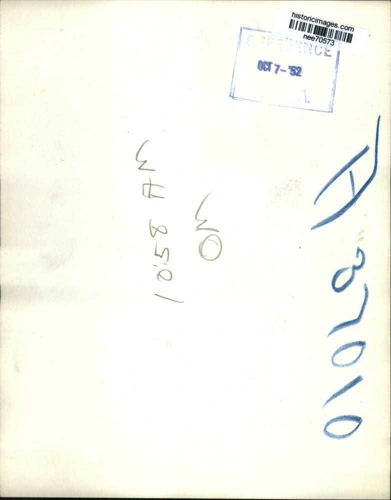 1952 Press Photo Senator Robert Taft on Train in Cincinnati, Ohio - nee70573