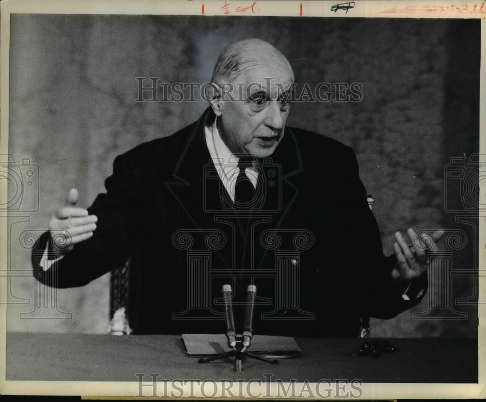 1968 Press Photo French Pres. Charles De Gaulle Addresses Press Conference