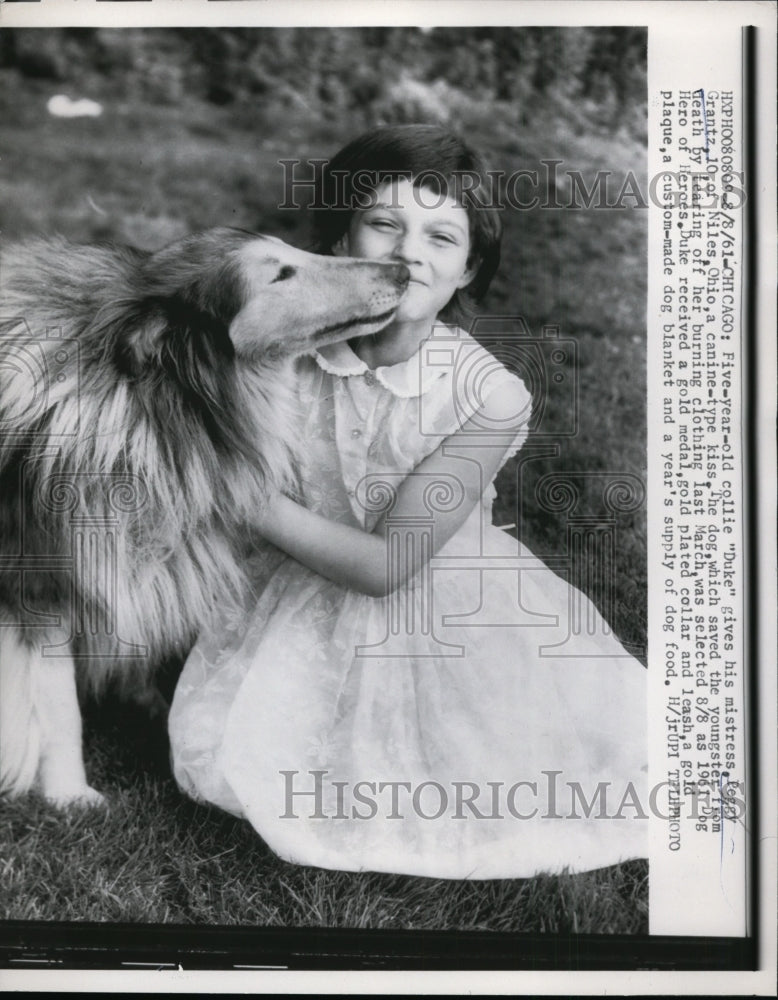 1961 Press Photo Peggy Grantz and her dog Duke that saved her life - nee73117