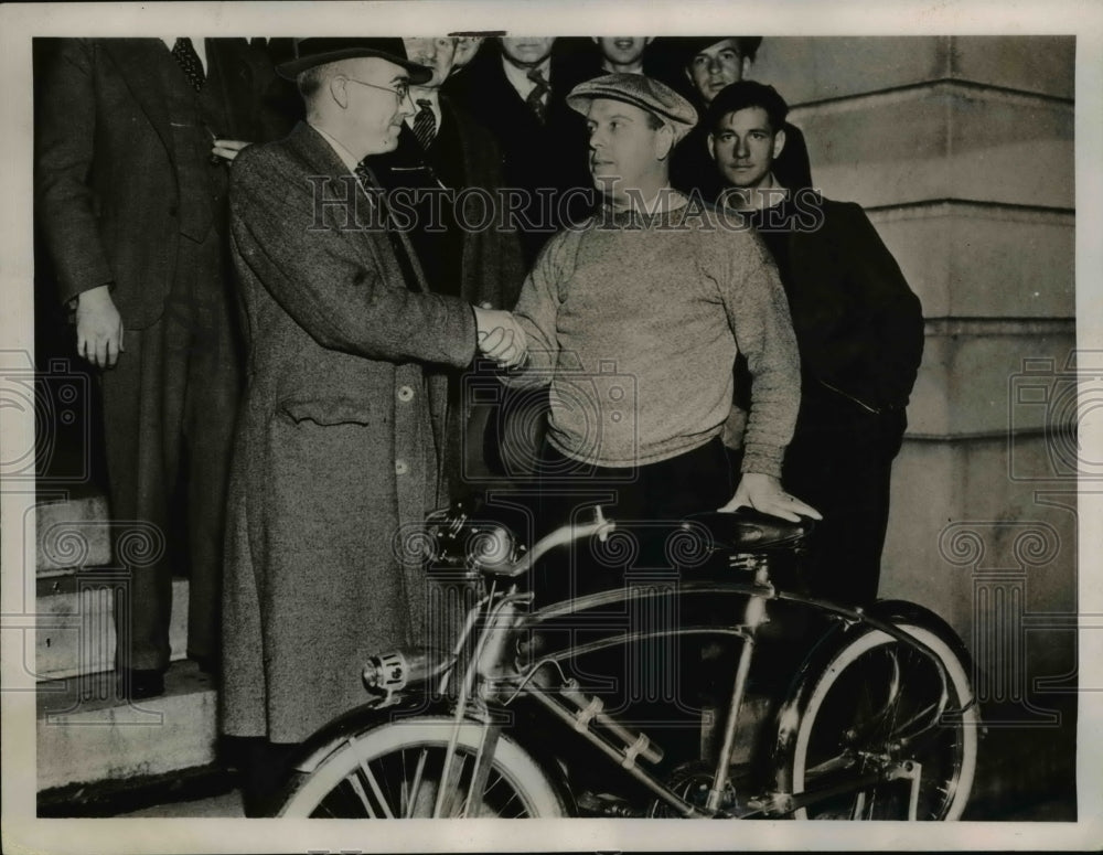 1936 Press Photo Ernest O' Powell, Everett Greaton State Capitol Maine