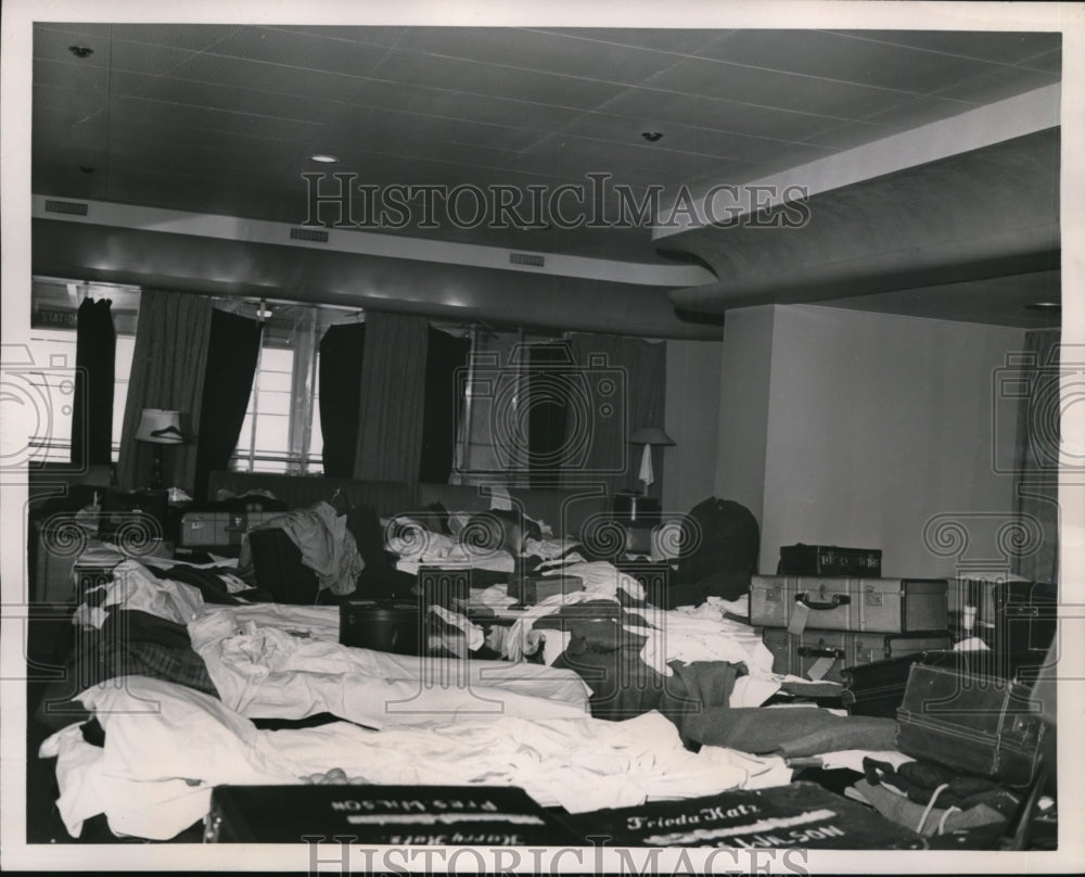 1949 Press Photo Lounge Aboard the Liner President Wilson Converted to Dormitory