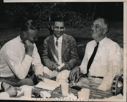 1939 Press Photo President Franklin Roosevelt Press Conference at Hyde Park Esta