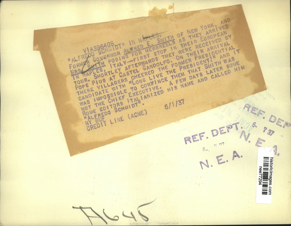 1937 Press Photo Former Governor Alfred Smith & Mrs Smith Arriving in Naples