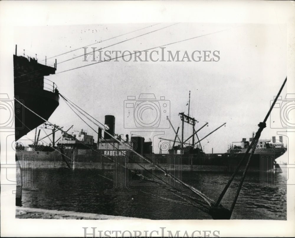 1941 Press Photo The French Freight Rabelais Suffered Severe Damage From Bombs