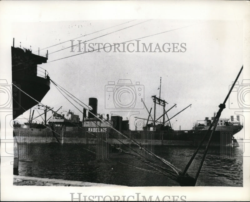 Load image into Gallery viewer, 1941 Press Photo The French Freight Rabelais Suffered Severe Damage From Bombs
