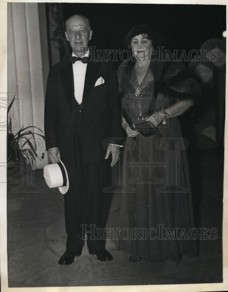 1936 Press Photo Former NY Governor &amp; Mrs Alfred Smith at Paramount theater Fla.- Historic Images