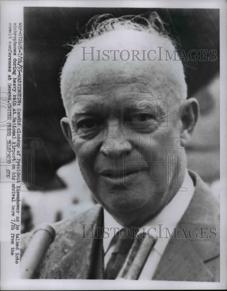1955 Press Photo President Eisenhower at National Airport in Washington DC