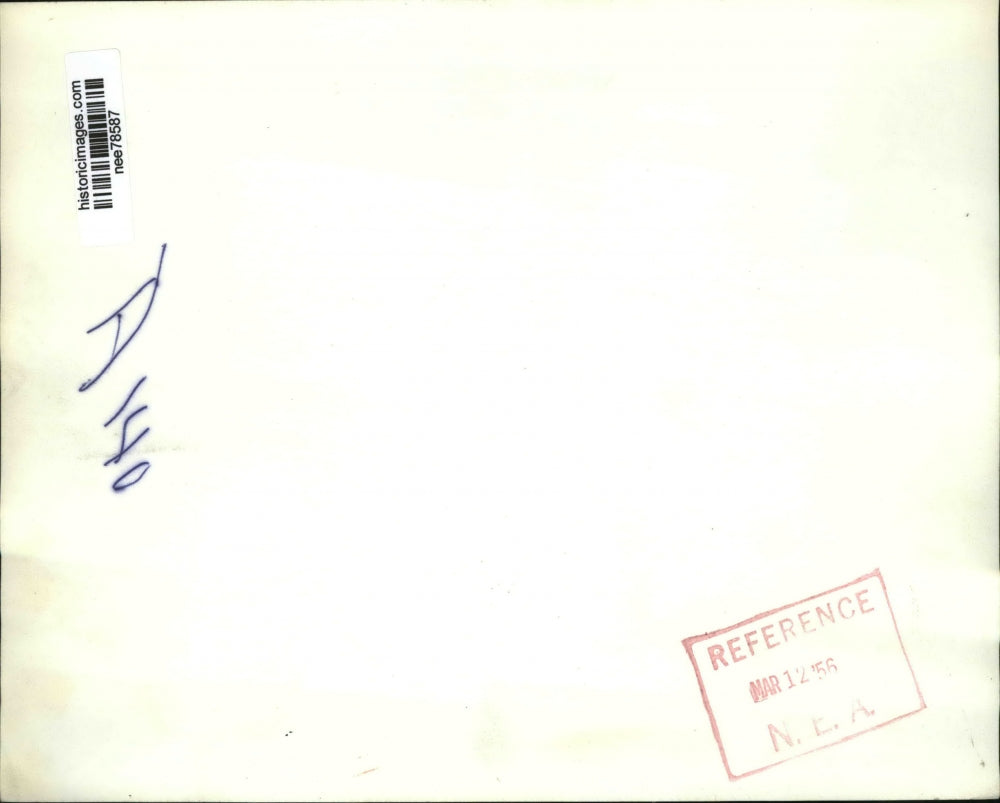 1956 Press Photo Queen Juliana of The Netherlands & Canadian Amb Thomas Stone