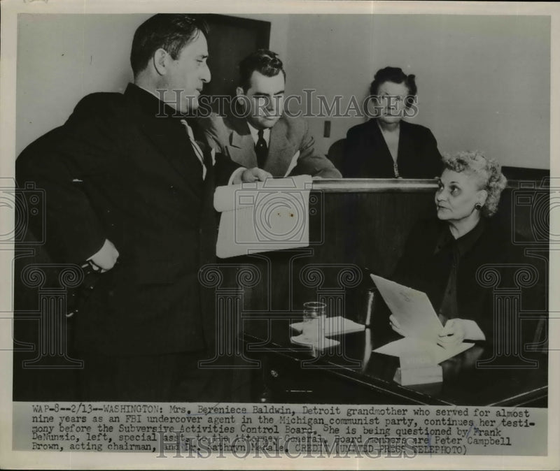 Load image into Gallery viewer, 1952 Press Photo Bereniece Baldwin testify at Subersive Activities Control Board
