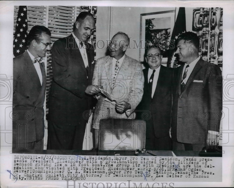 Load image into Gallery viewer, 1955 Press Photo President Eisenhower, CA Weideman Denison Texas - nee80033
