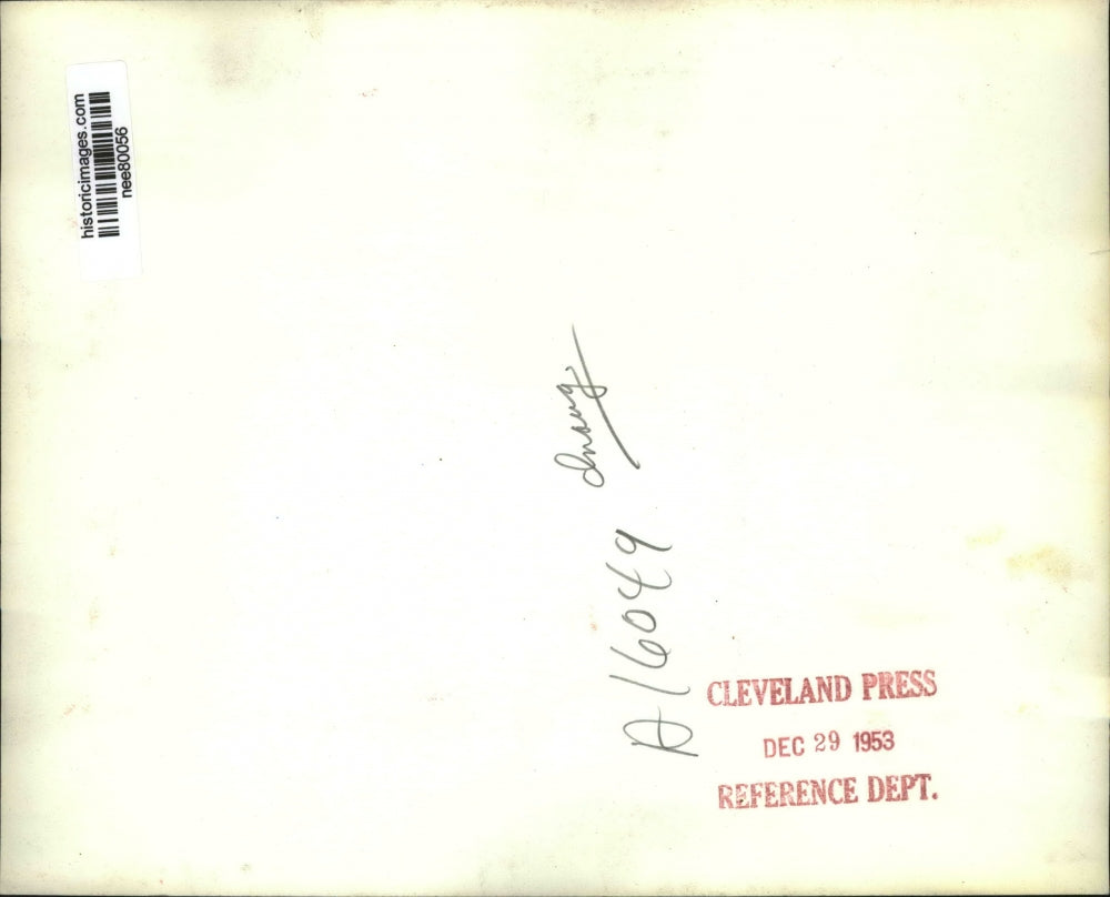 1953 Press Photo President Eisenhower oath of office from Chief Justice Vinson