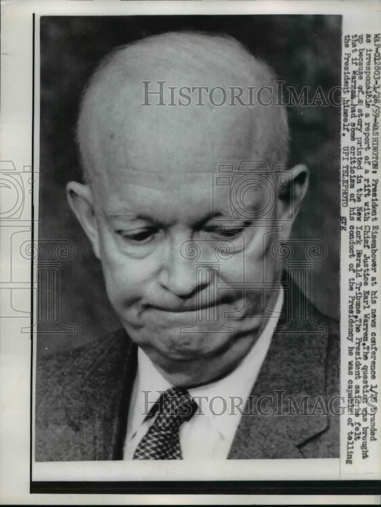 1959 Press Photo Pres. Dwight Eisenhower during his press conference,