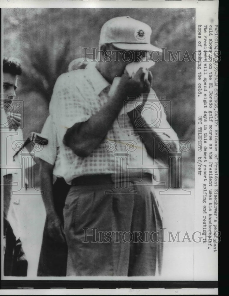 1959 Press Photo Pres.Dwight Eisenhower at the El Dorado Golf Course - nee80445