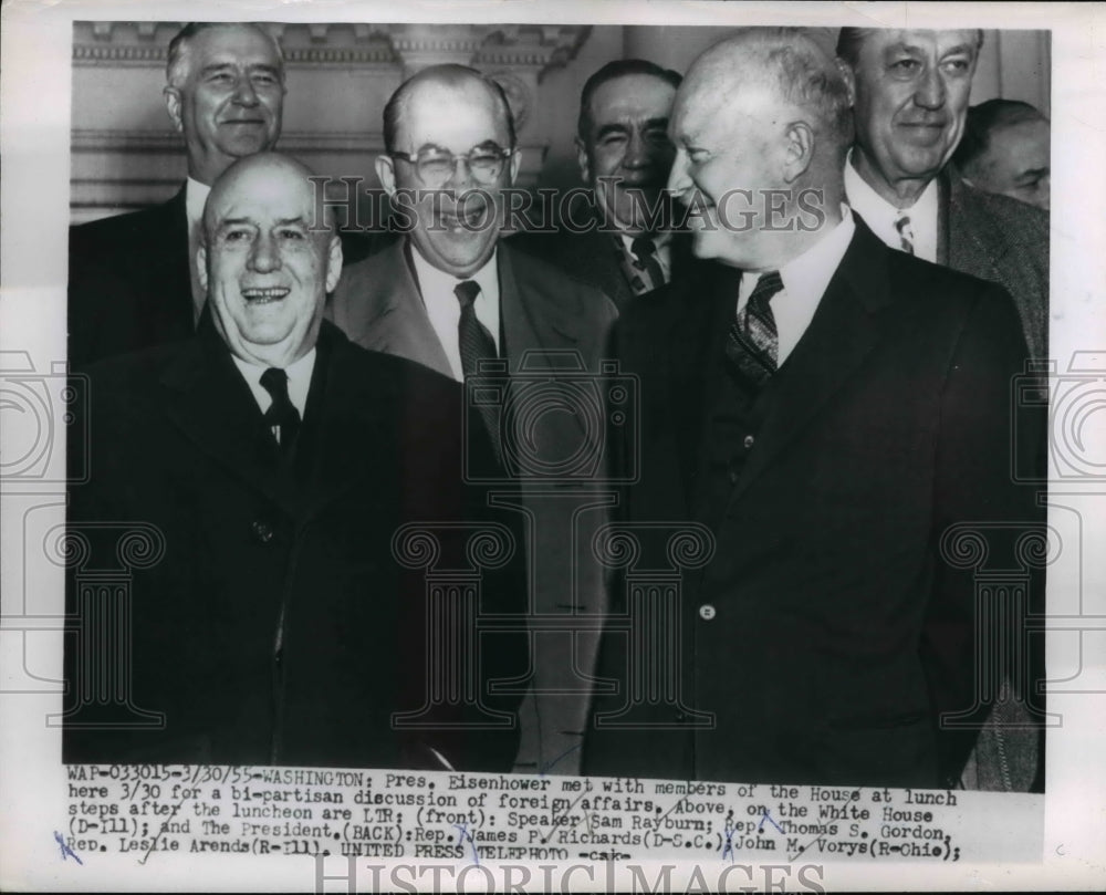 1955 Press Photo Pres.Dwight Eisenhower met with members of the House