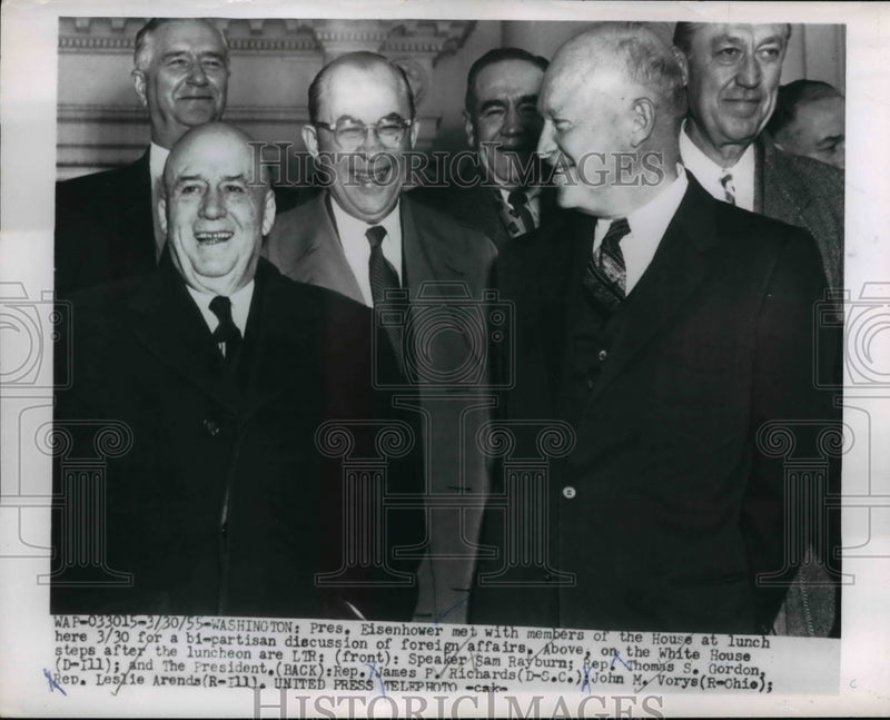 Load image into Gallery viewer, 1955 Press Photo Pres.Dwight Eisenhower met with members of the House
