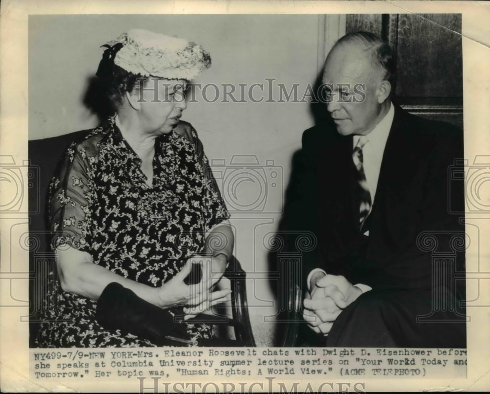 1948 Press Photo Mrs. Eleanor Roosevelt chats with Dwight D. Eisenhower.