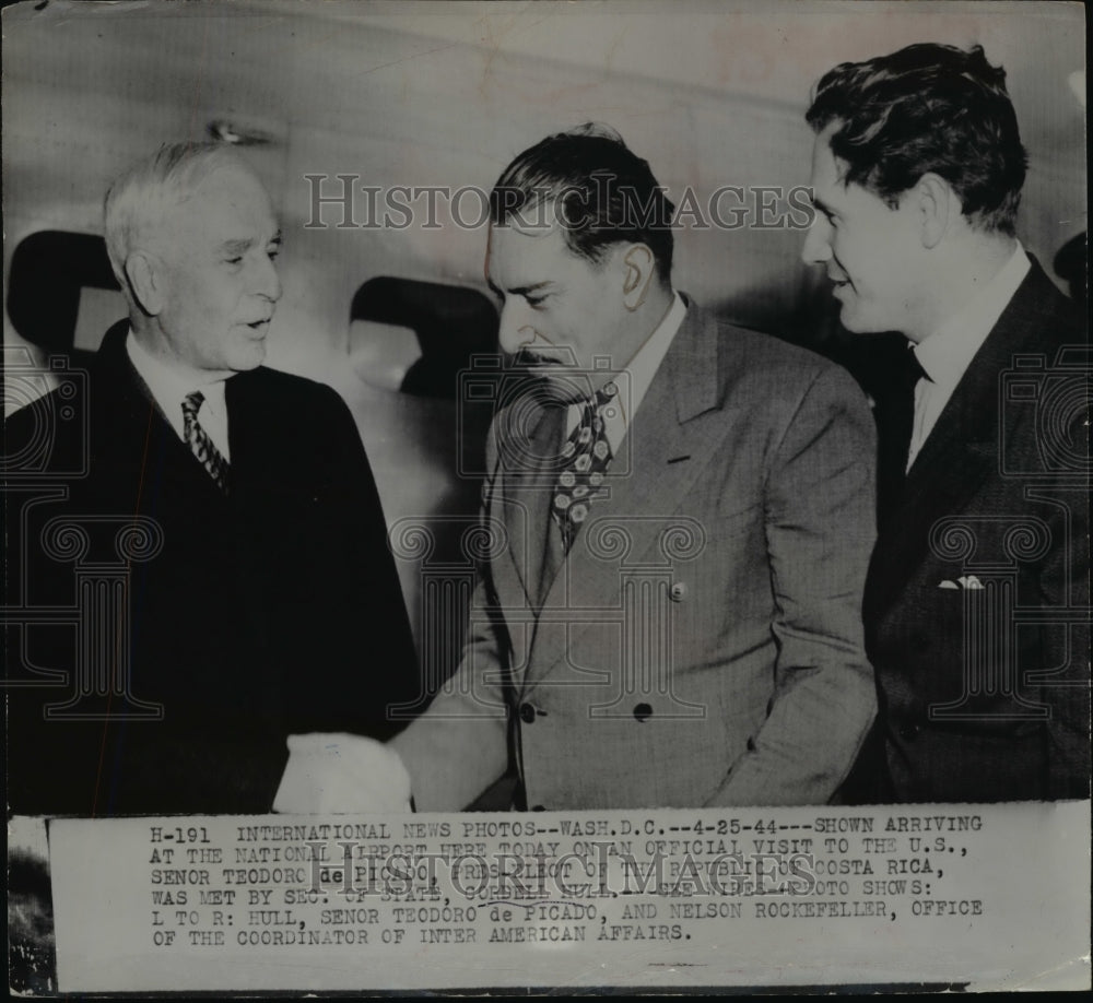1944 Press Photo Senor Teodoro de Picado of Pres. of Costa Rica arrived in Wash.