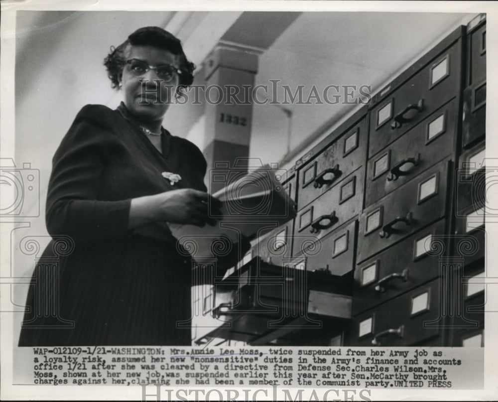 1955 Press Photo Mrs. Annie Lee Moss Suspended From Her Army Job - nee82576- Historic Images