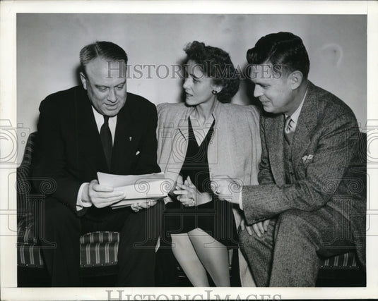 1942 Press Photo Clare Boothe Luce, Ex CT Governor Raymond Baldwin, - nee82616