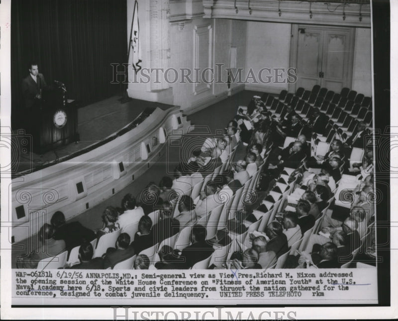 Load image into Gallery viewer, 1956 Press Photo Vice Pres.Richard Nixon addressed at opening session.
