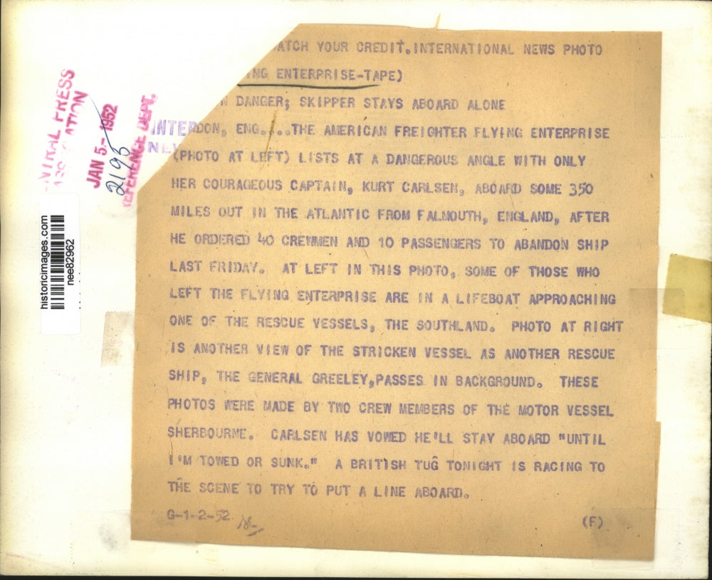 1952 Press Photo American Freighter Flying Enterprise at a dangerous angle.