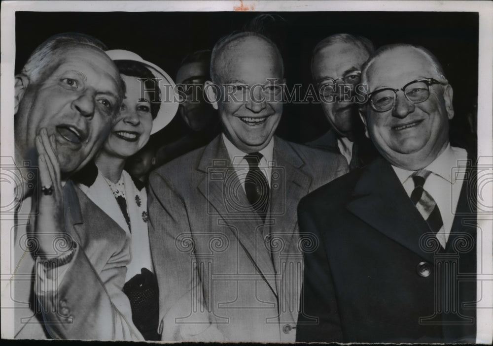 1955 Press Photo President Dwight Eisenhower, Ca Governor Goodwin Knight