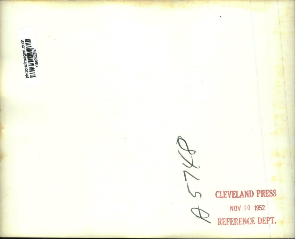 1952 Press Photo Sen. Henry Cabot Lodge Jr. and Wife arrived at Nassau-Bahamas