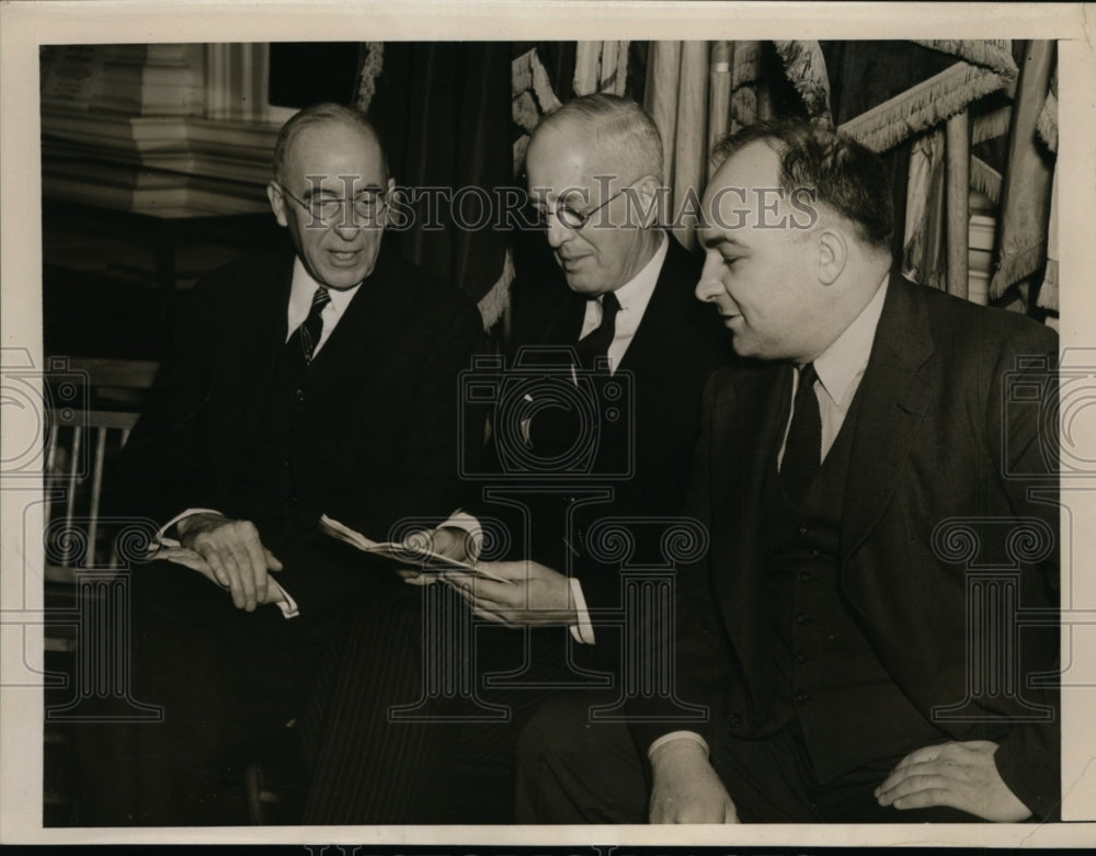 1937 Press Photo Figures at American Historical Association in Philadelphia