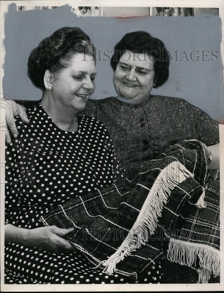 1967 Press Photo Mrs John Burns, Mrs Janet Ferguson Scottish sister in Cleveland