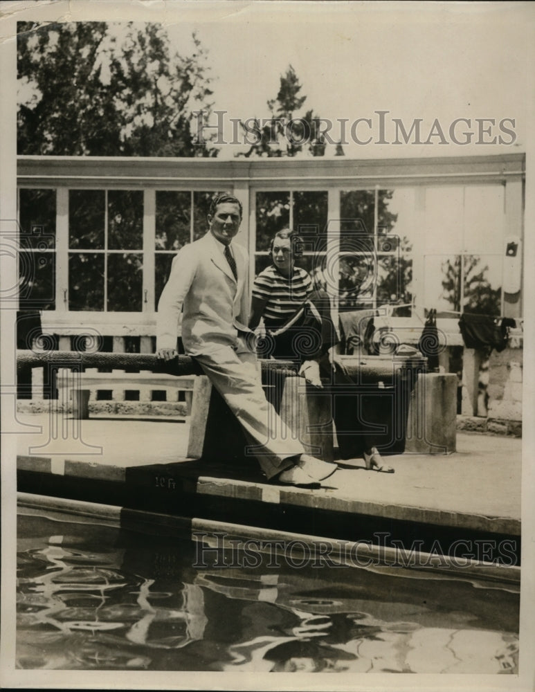 1933 Press Photo Wilson Mellen And His Bride During Their Honeymoon - nee88549