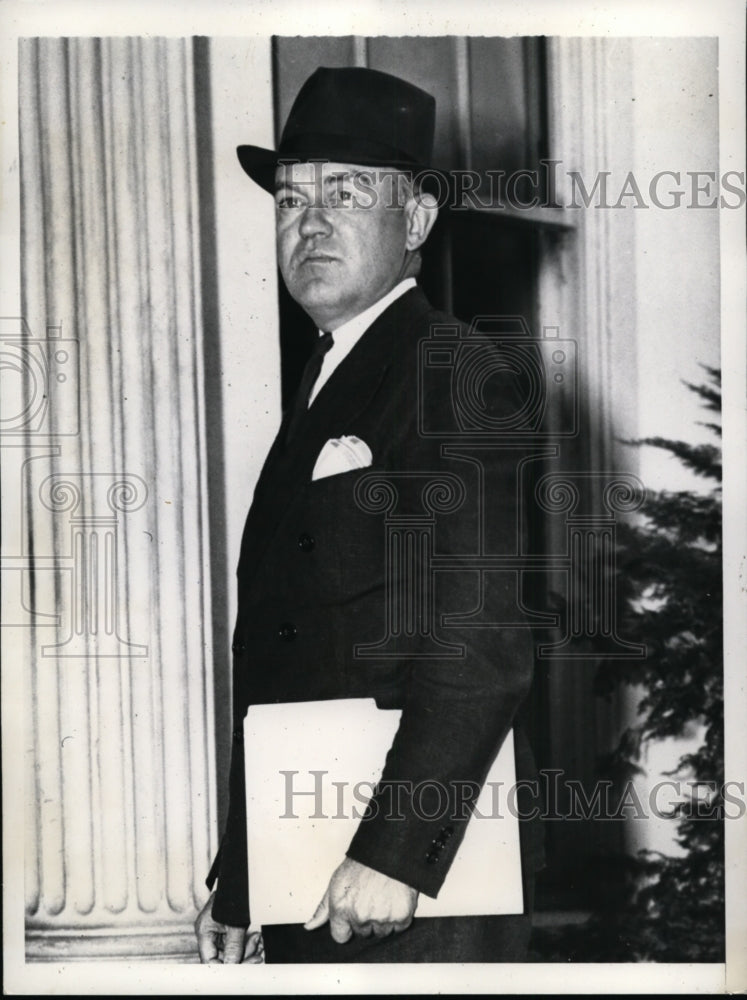 Load image into Gallery viewer, 1937 Press Photo Secretary of War Harry Woodring arrives at the White House
